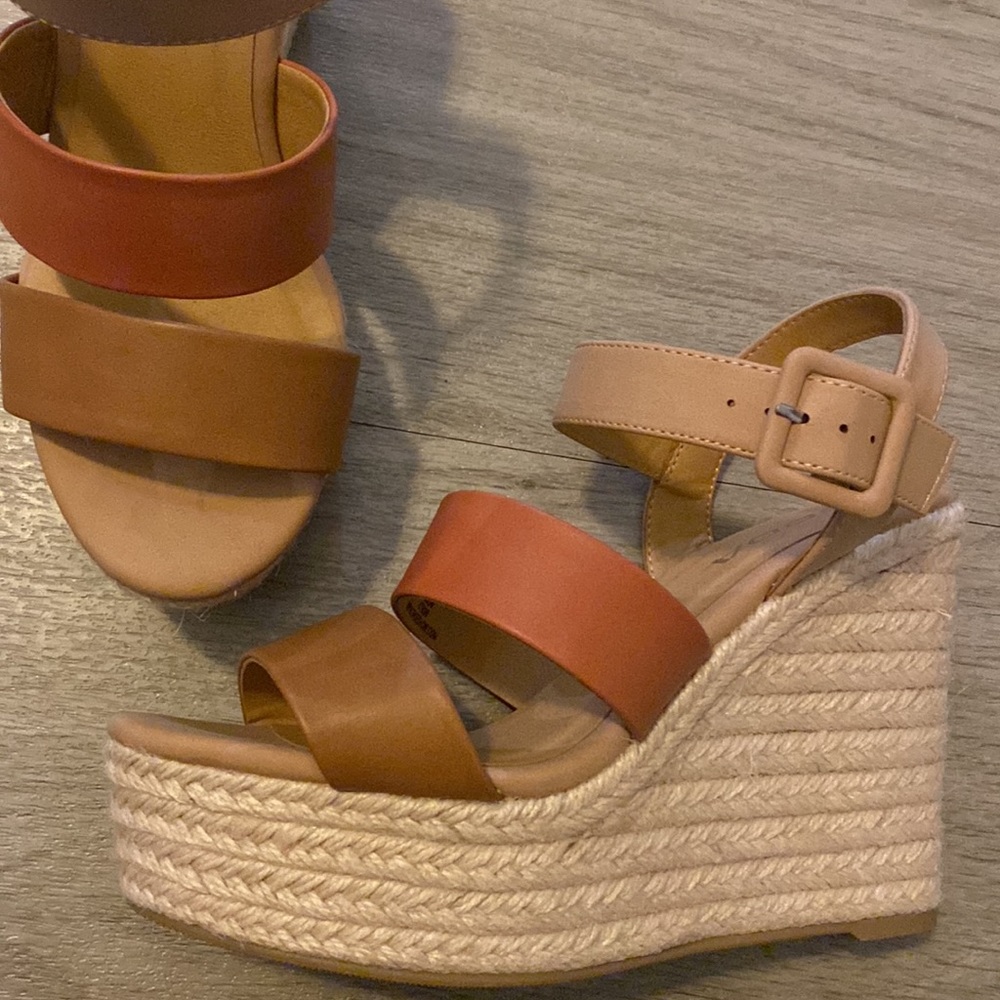 Soda wedges sandals size 6.5 Brand New new tones. Tan heels